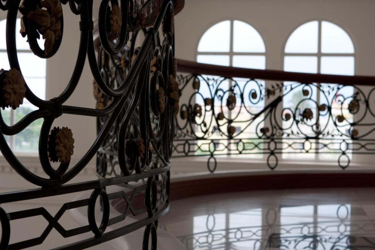 Lewis Grand Hotel Анхелес Екстериор снимка
