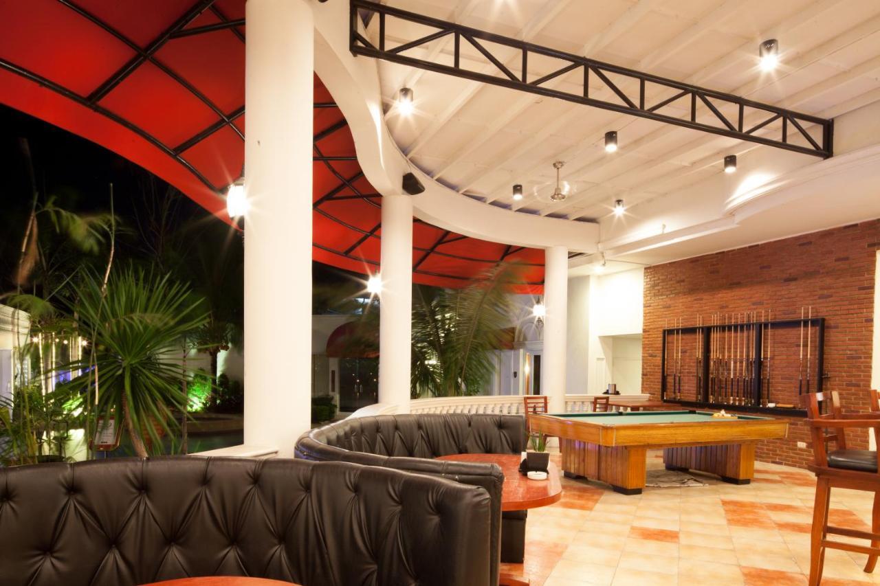 Lewis Grand Hotel Анхелес Екстериор снимка